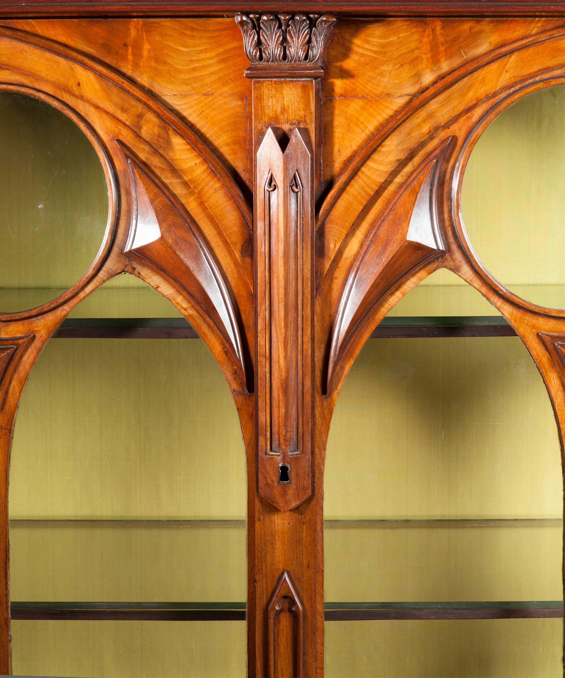 19th Century Gothic Mahogany Display Cabinet In Excellent Condition In London, GB