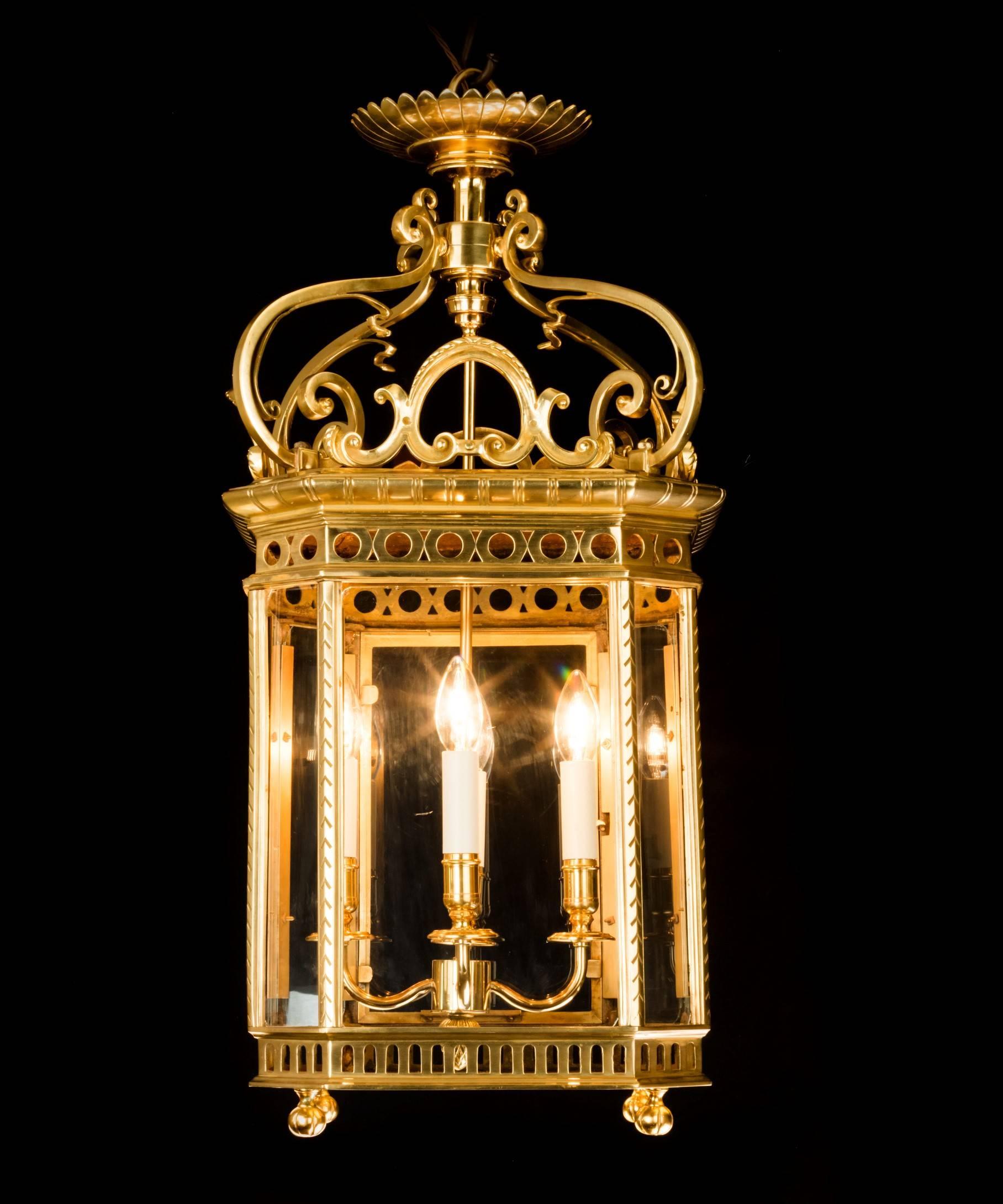 Large Antique Brass Lantern In Excellent Condition In London, GB