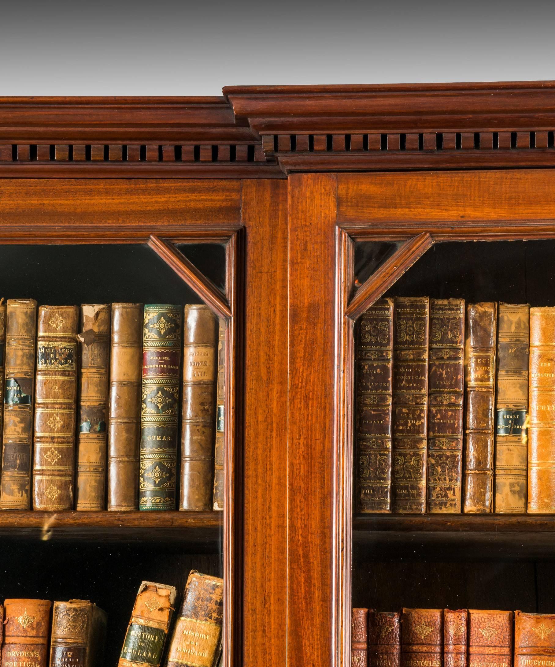 Mid-18th Century Georgian Mahogany Breakfront Bookcase