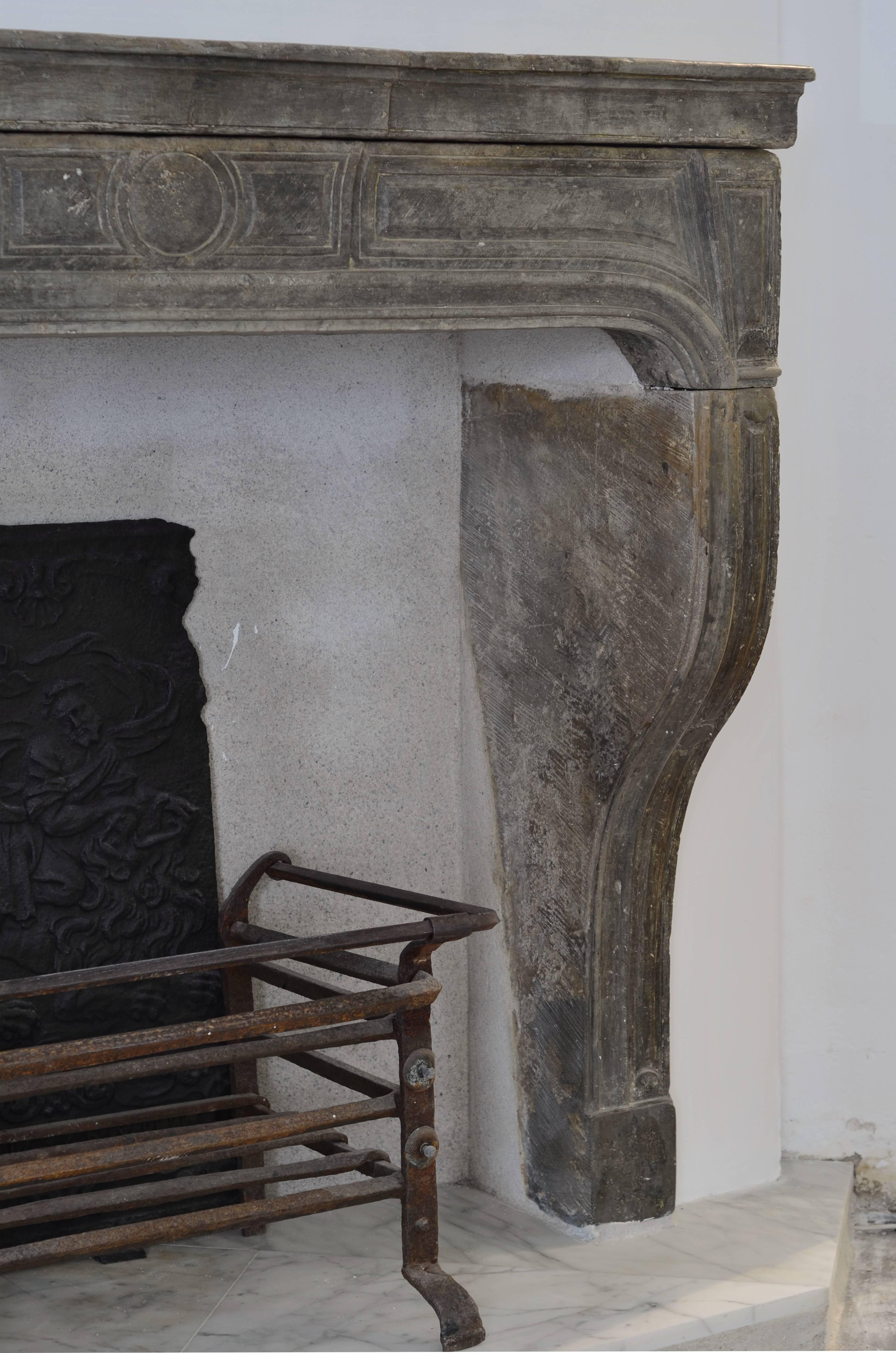 Fireplace in Its Purist Form, Antique French Louis XIV in Grey Limestone 4