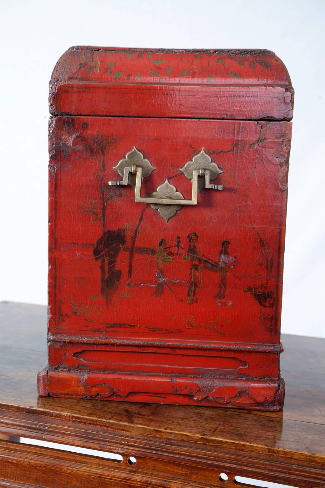 Qianlong Red Lacquer Qing Dynasty Chinese Official’s  Travelling Seal Box 18th c For Sale 2