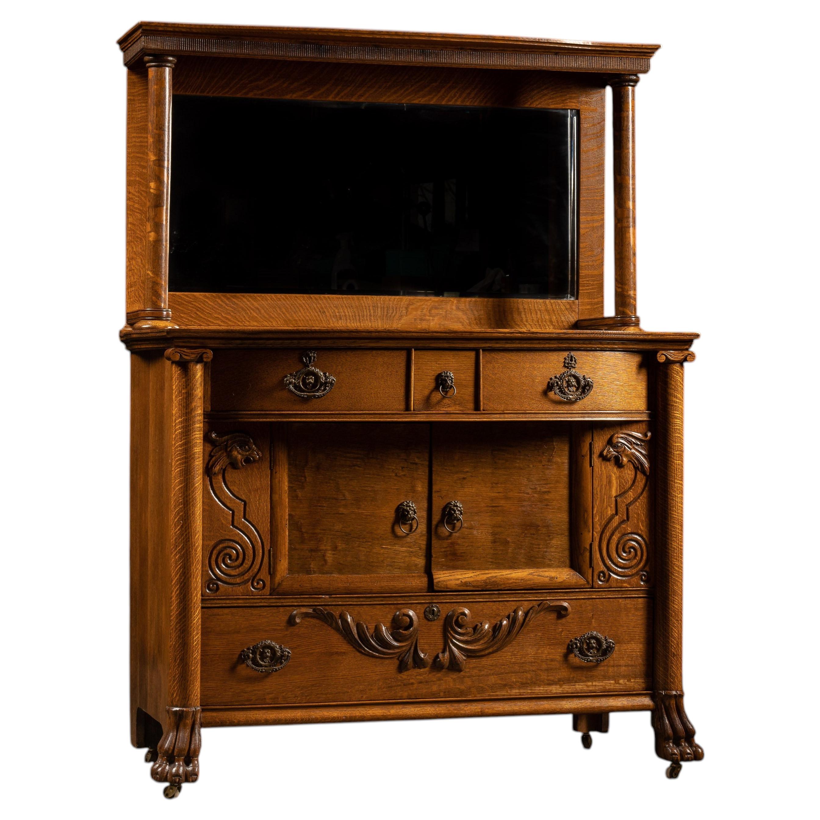 Antikes Sideboard im Empire-Revival-Stil aus Eiche mit Klauenfüßen und Spiegel im Angebot
