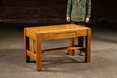Table basse ancienne de style Arts & Crafts/Mission en chêne