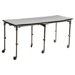 Table d'embaumement industrielle vintage en porcelaine, sur roulettes