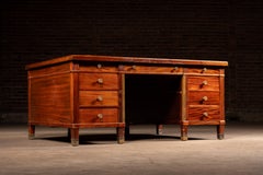 Bureau double en acajou de style Régence des années 1920