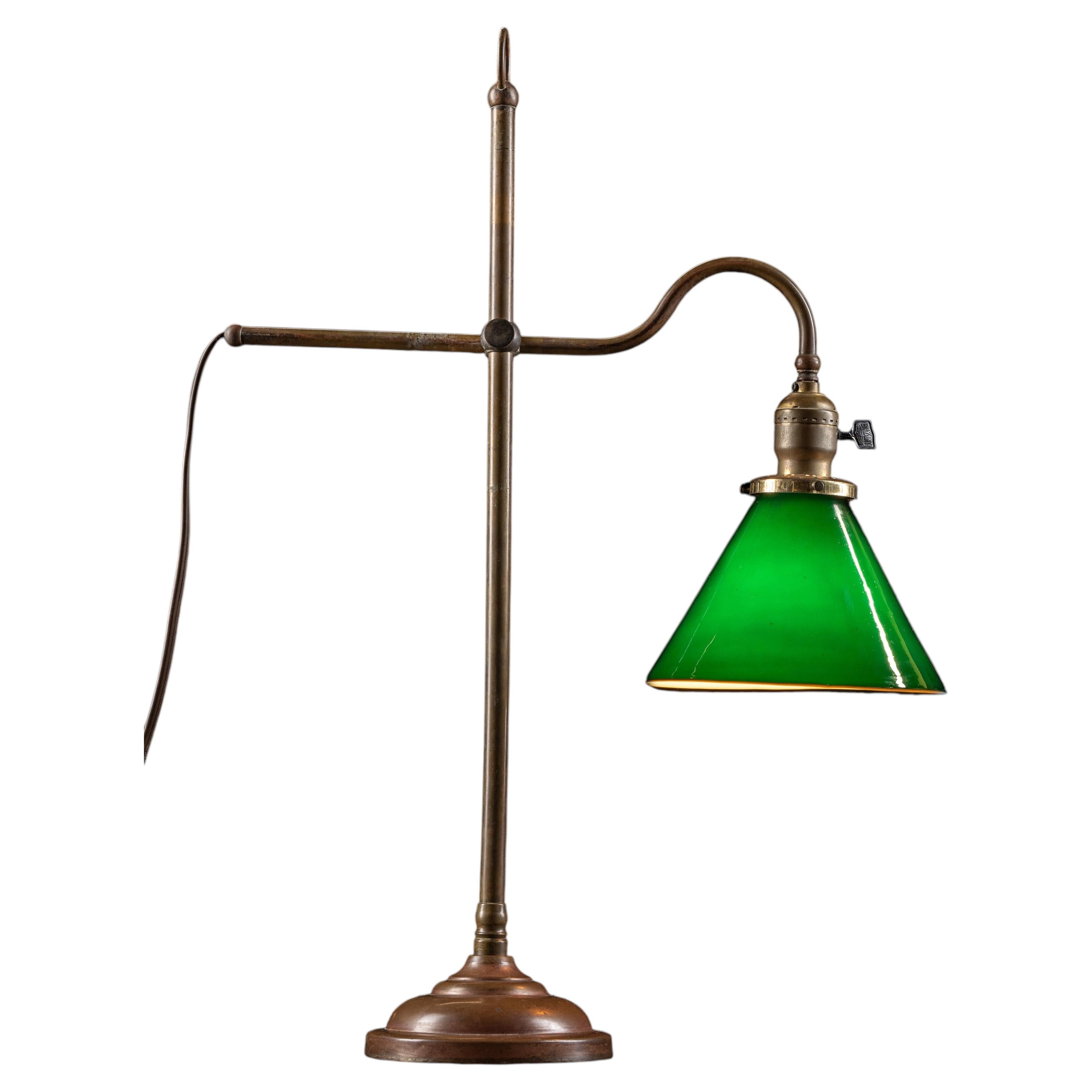 What color lamp shade goes with brass?