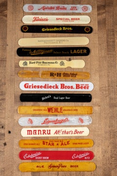 Lot of 15 Vintage Advertising Beer Combs