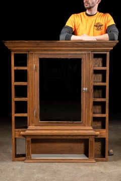 Early 20th Century Arts and Crafts Hutch with Mirror