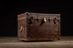Early 20th Century Duluth Flat Top Trunk