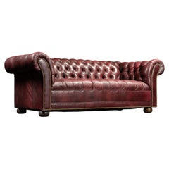 Tufted Leather Chesterfield Sofa in Burgundy