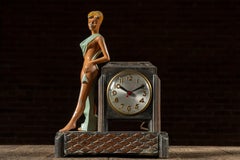 Reloj eléctrico de sobremesa con figuras de estilo Art Déco, de Sessions