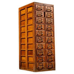 1930s Remington Rand Guardsman 20-Drawer Oak Card Catalog Cabinet