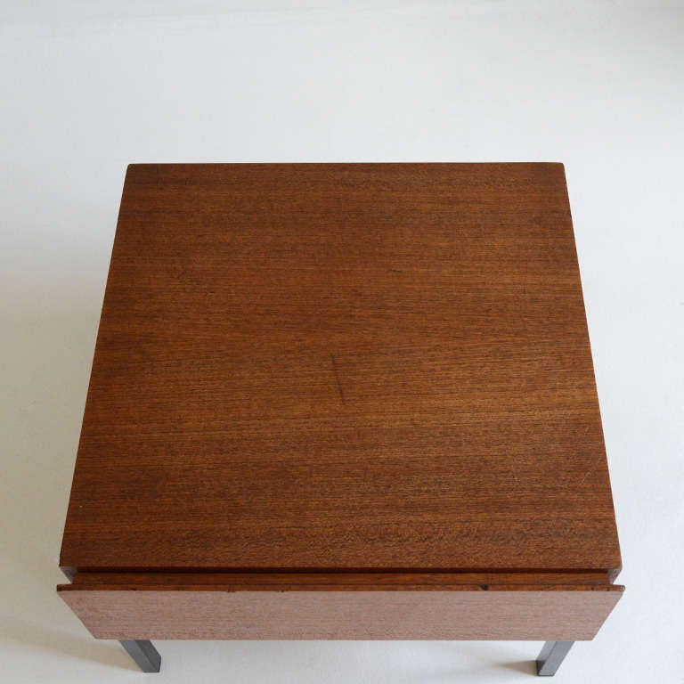 American Florence Knoll Side Table with Drawer For Sale