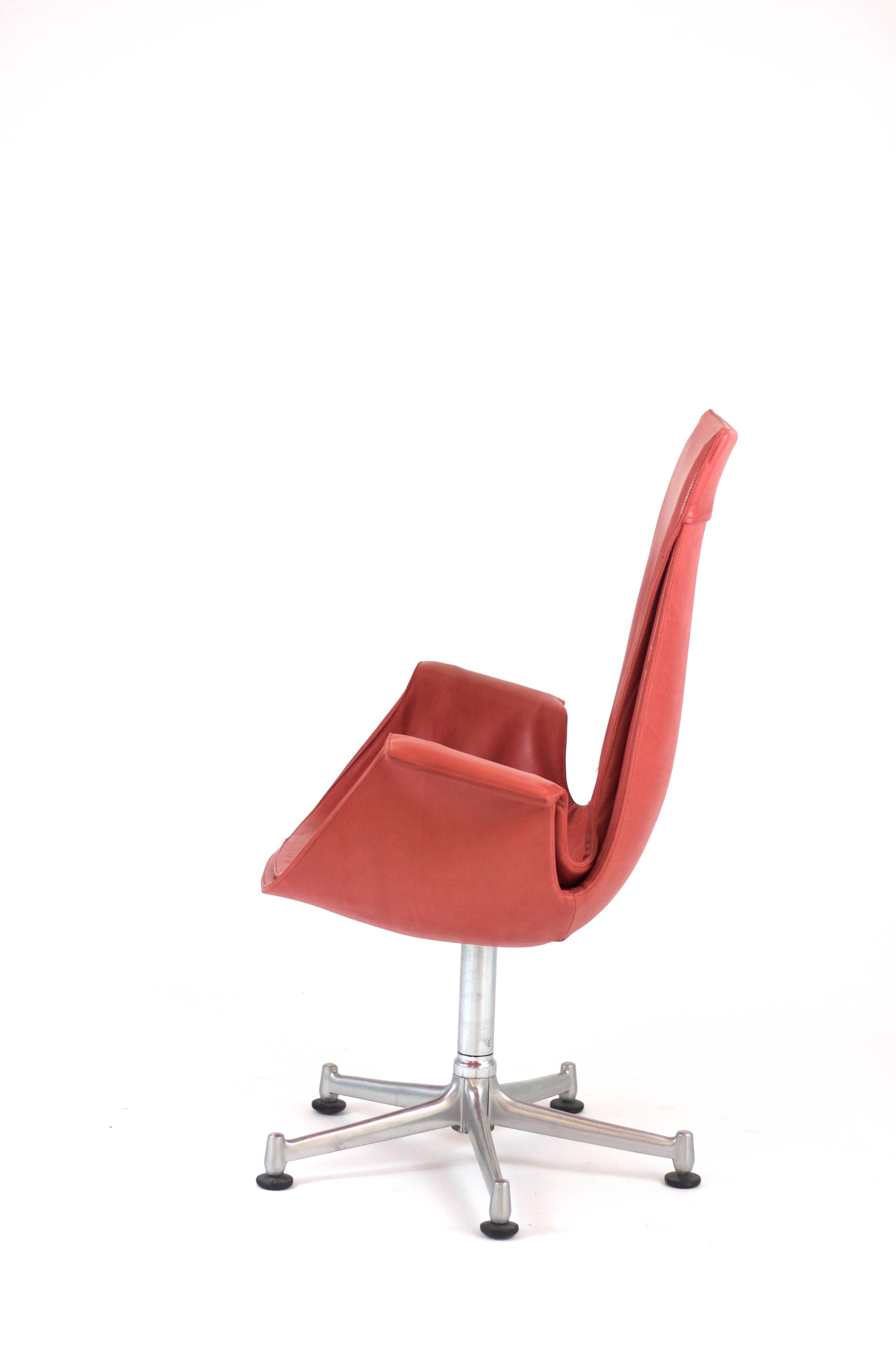 Striking Bird Chair by Preben Fabricius and Jorgen Kastholm In Good Condition In New York, NY