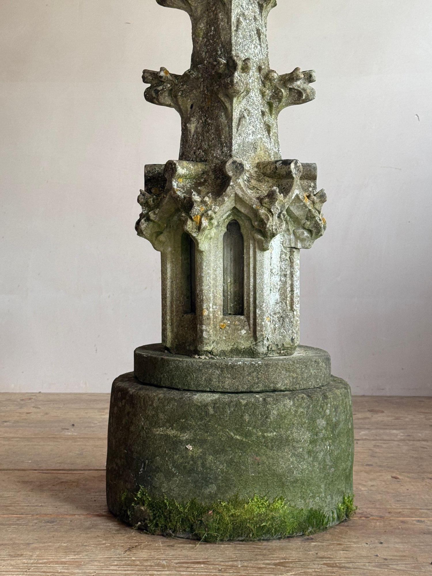 Limestone 18thC limestone spire For Sale