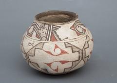 Southwestern Native American Polychrome Pottery Olla, Zuni Pueblo, circa 1900