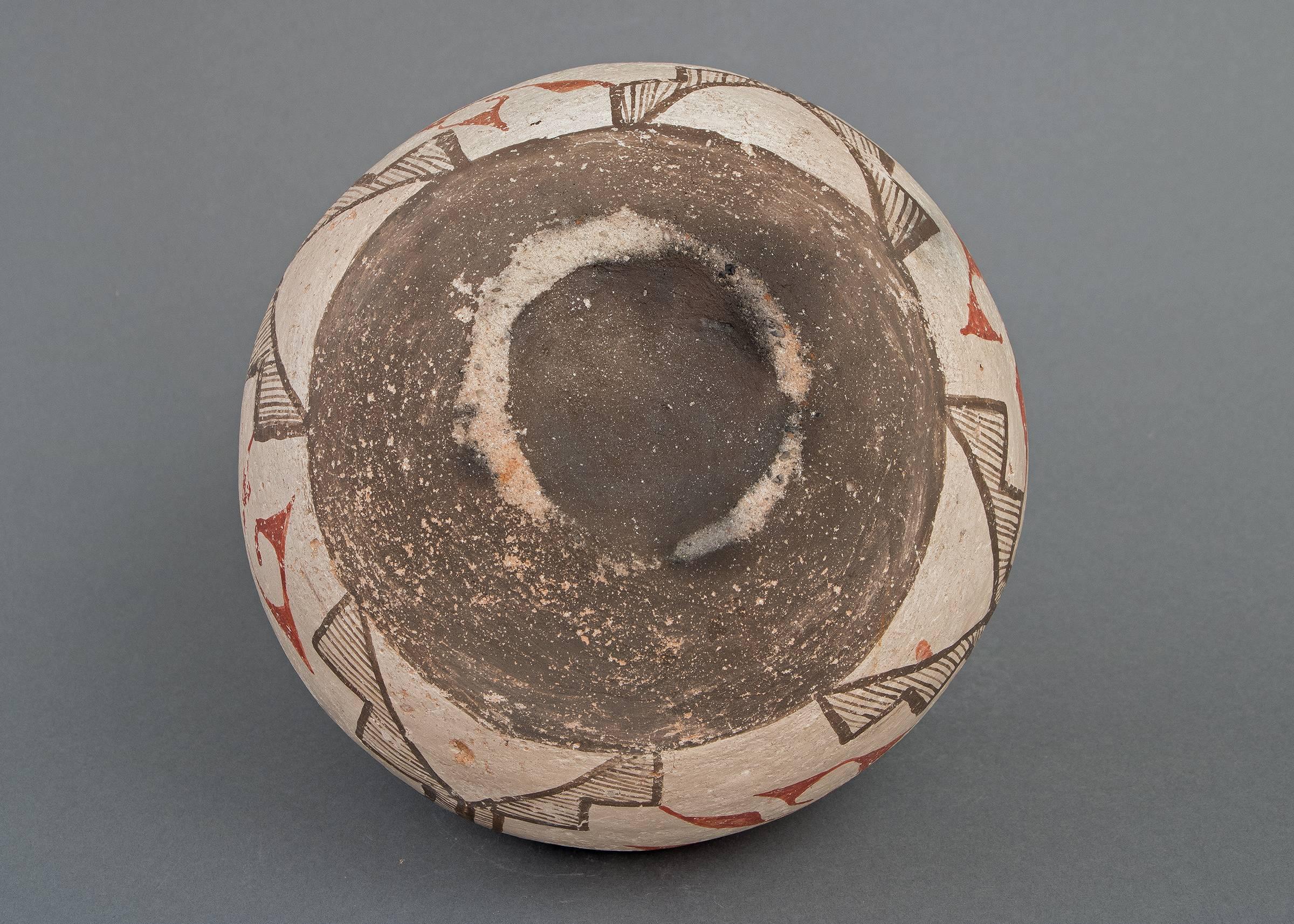 19th Century Southwestern Native American Polychrome Pottery Olla, Zuni Pueblo, circa 1900