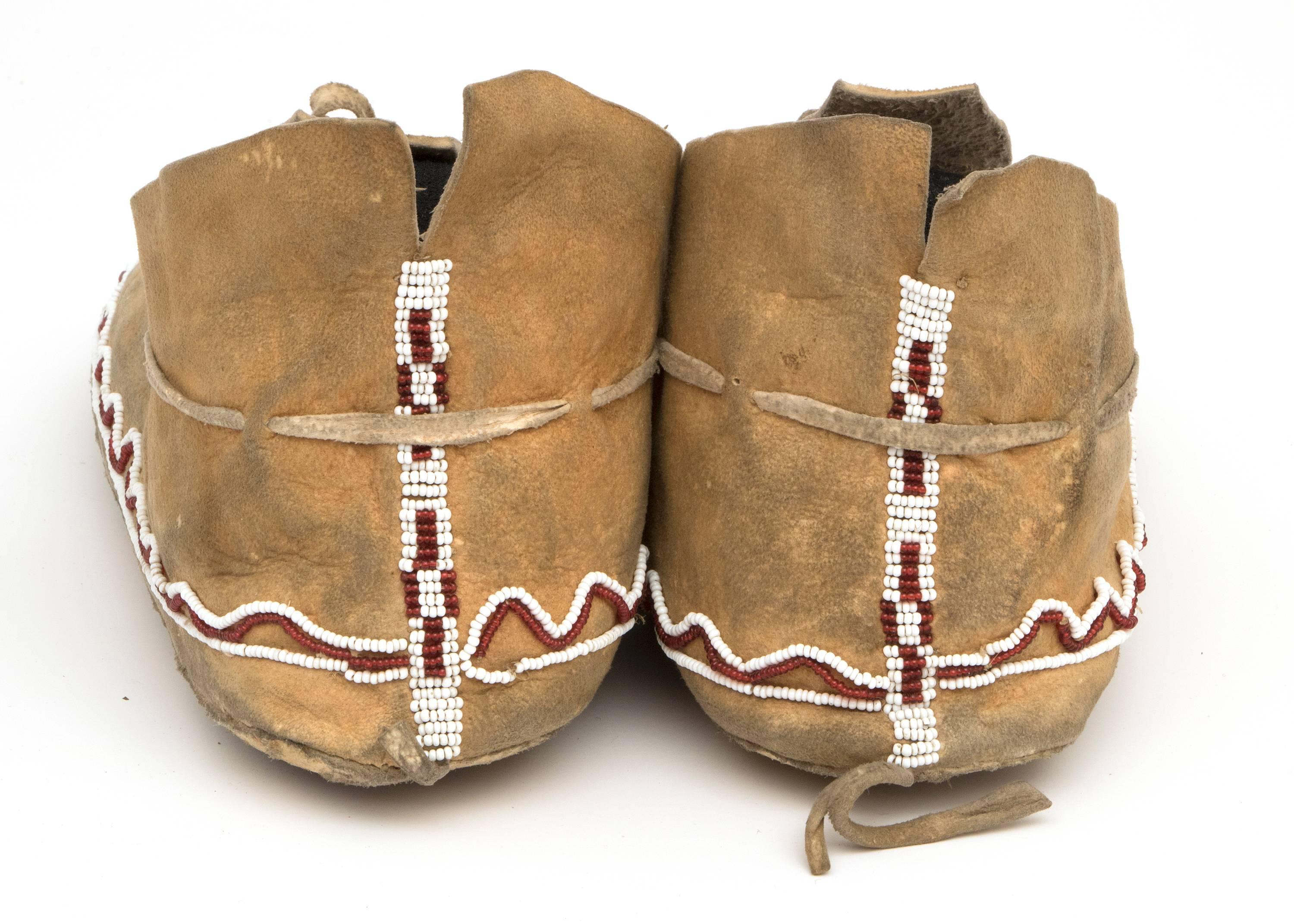 Antique Native American Beaded Moccasins, Kiowa, Plains, 19th Century In Good Condition In Denver, CO