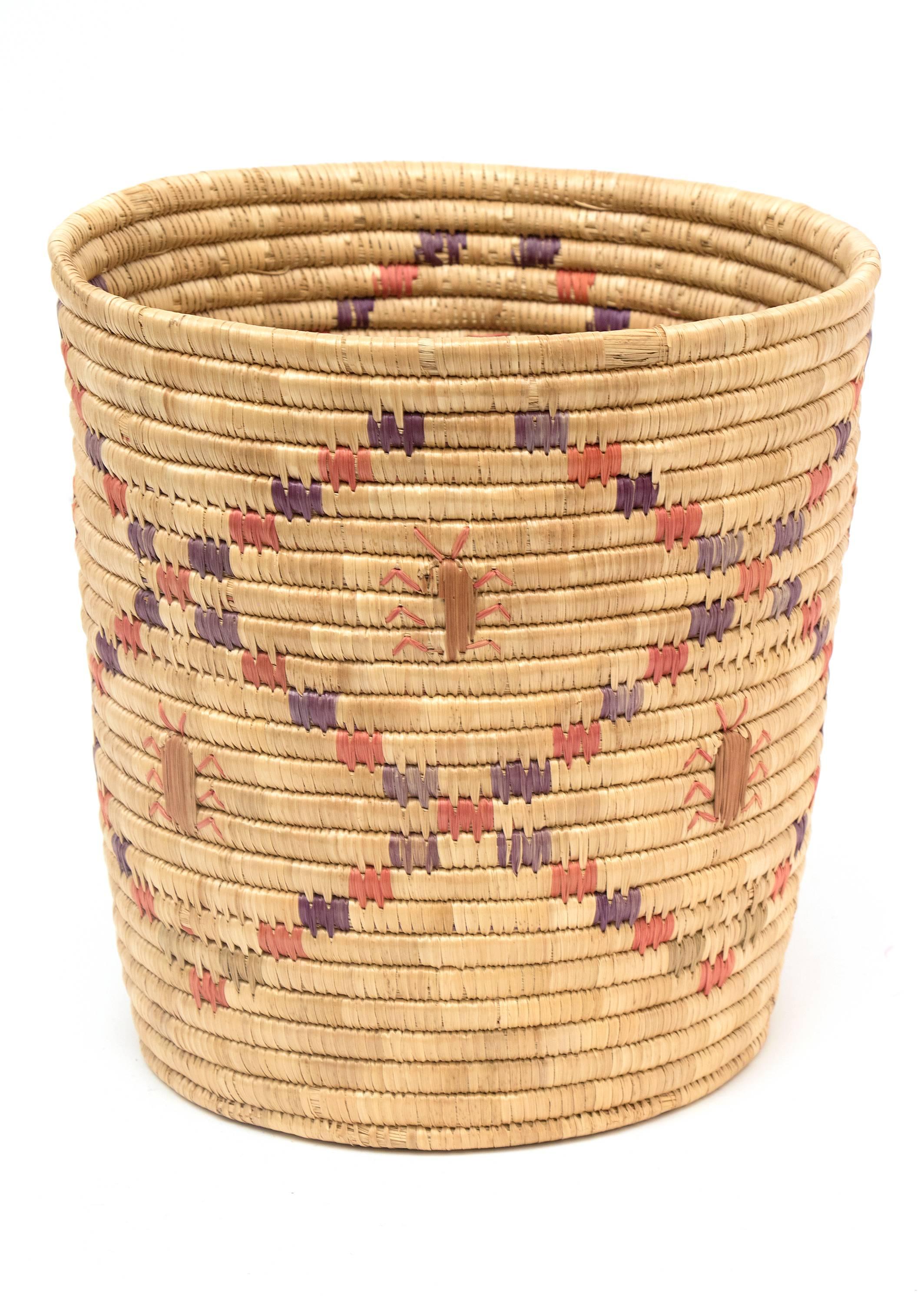 Native American Coiled Basket, Inuit 'Eskimo, ' Early 20th Century In Excellent Condition In Denver, CO