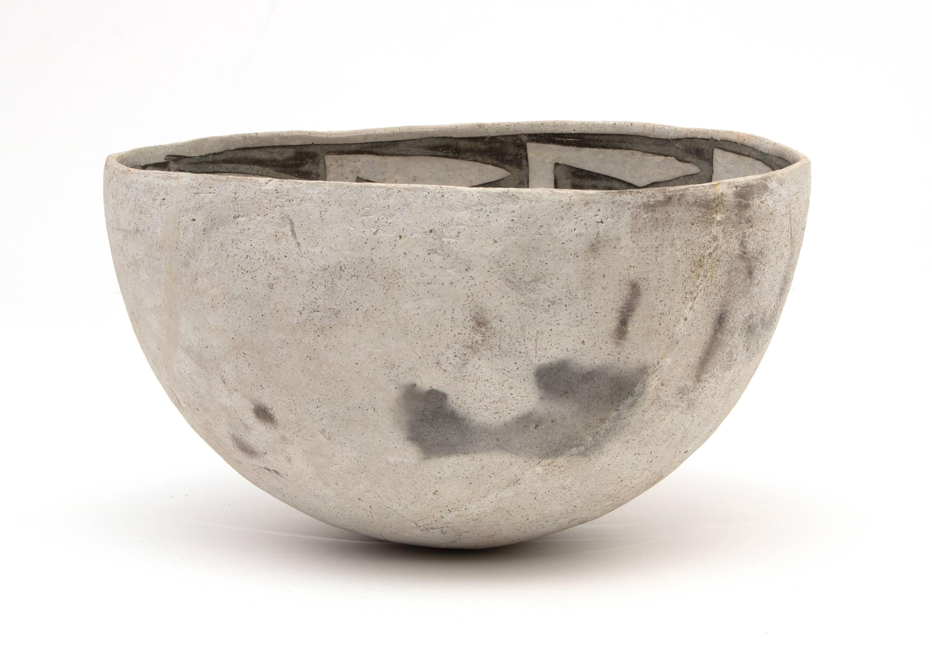 Prehistoric Native American Pottery Bowl, Anasazi, circa 1000-1200 CE In Good Condition In Denver, CO