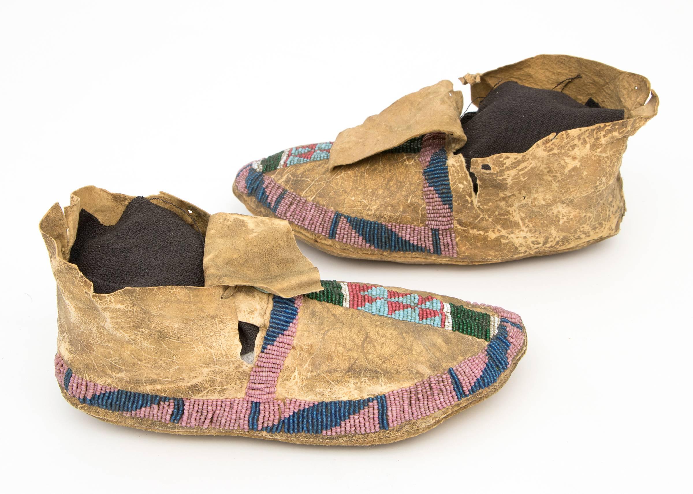 arapaho moccasins