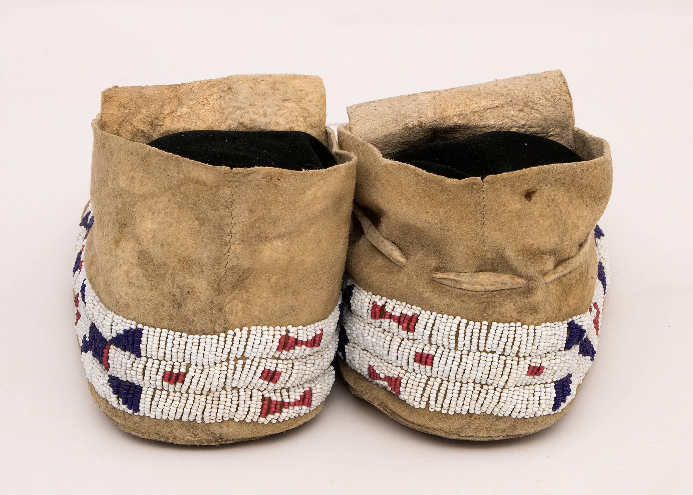 Antique Beaded Moccasins, Sioux 'Plains, Native American', 19th Century In Excellent Condition In Denver, CO