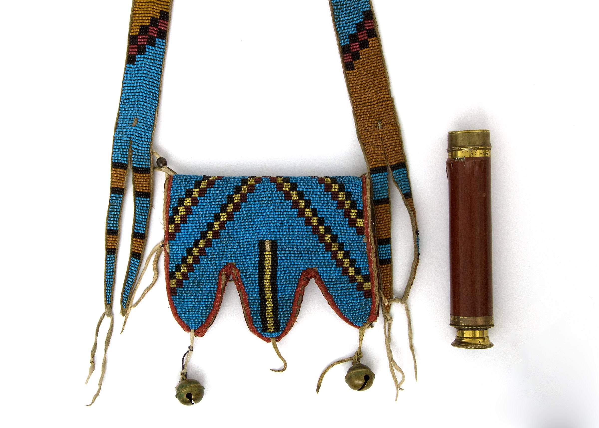 Antique Native American Beaded Telescope Case, Blackfeet 'Plains', 1875-1900 In Excellent Condition In Denver, CO