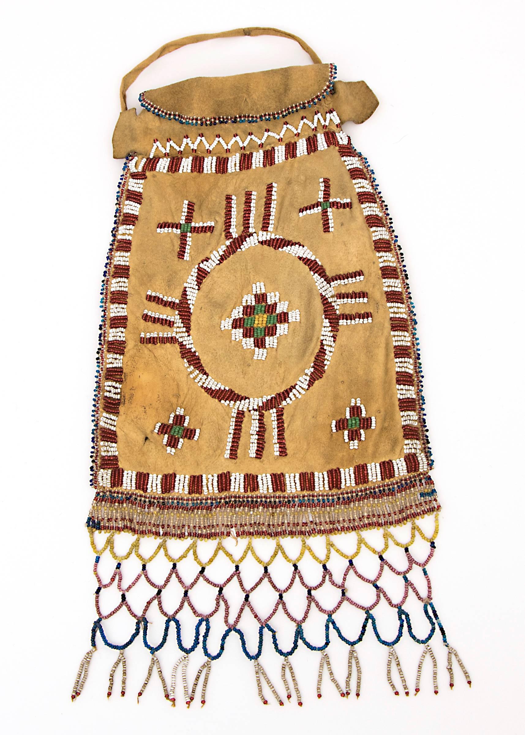 Antique Native American Beaded Bag, Apache ‘Plains’, 19th Century In Excellent Condition In Denver, CO