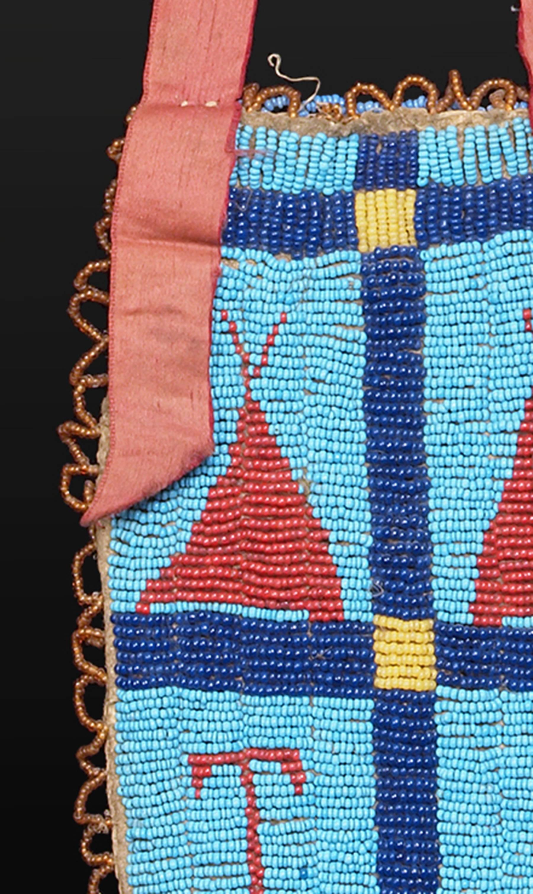 Native American Pictorial Beaded Hide Bag - Sioux (Plains), 19th century In Excellent Condition In Denver, CO