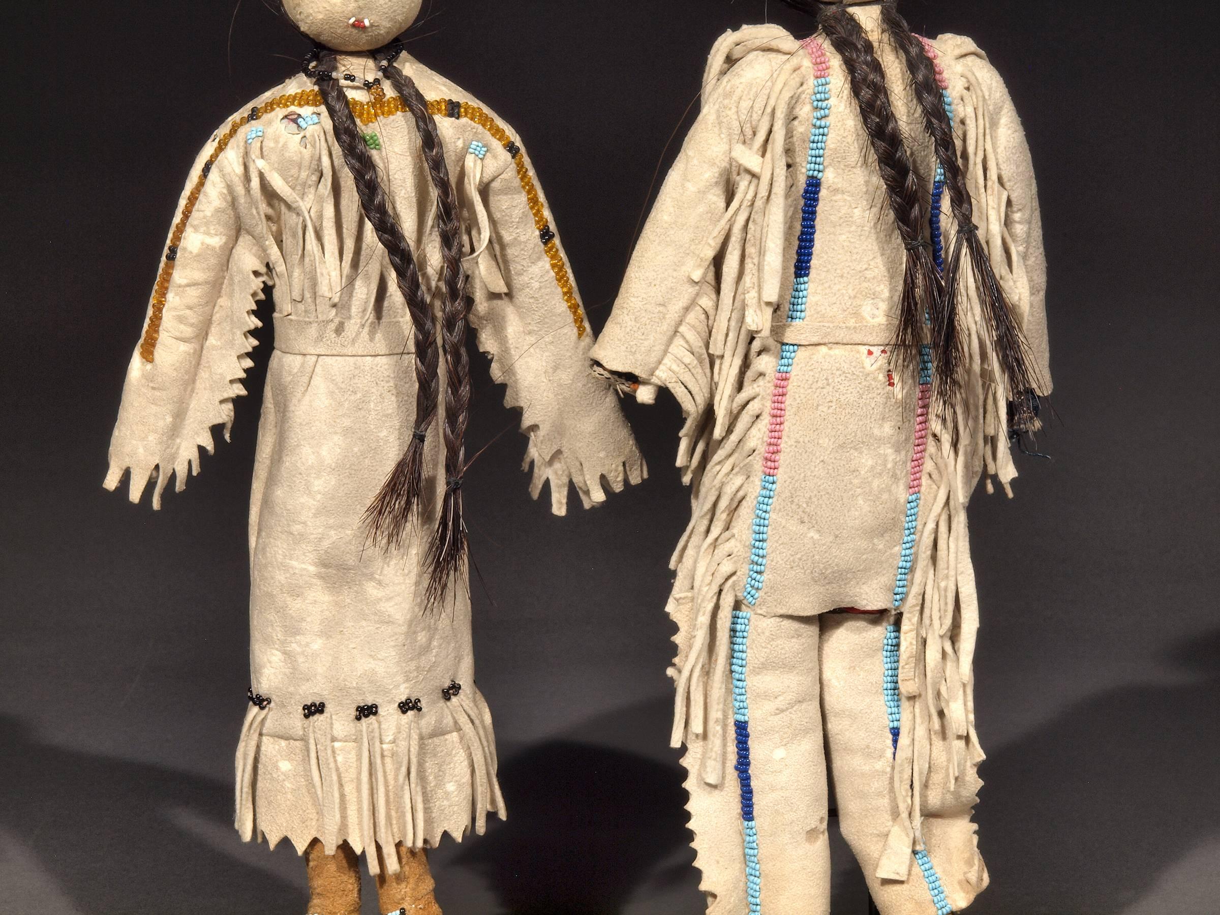 Native American Pair of Dolls - Sioux, 19th Century 2