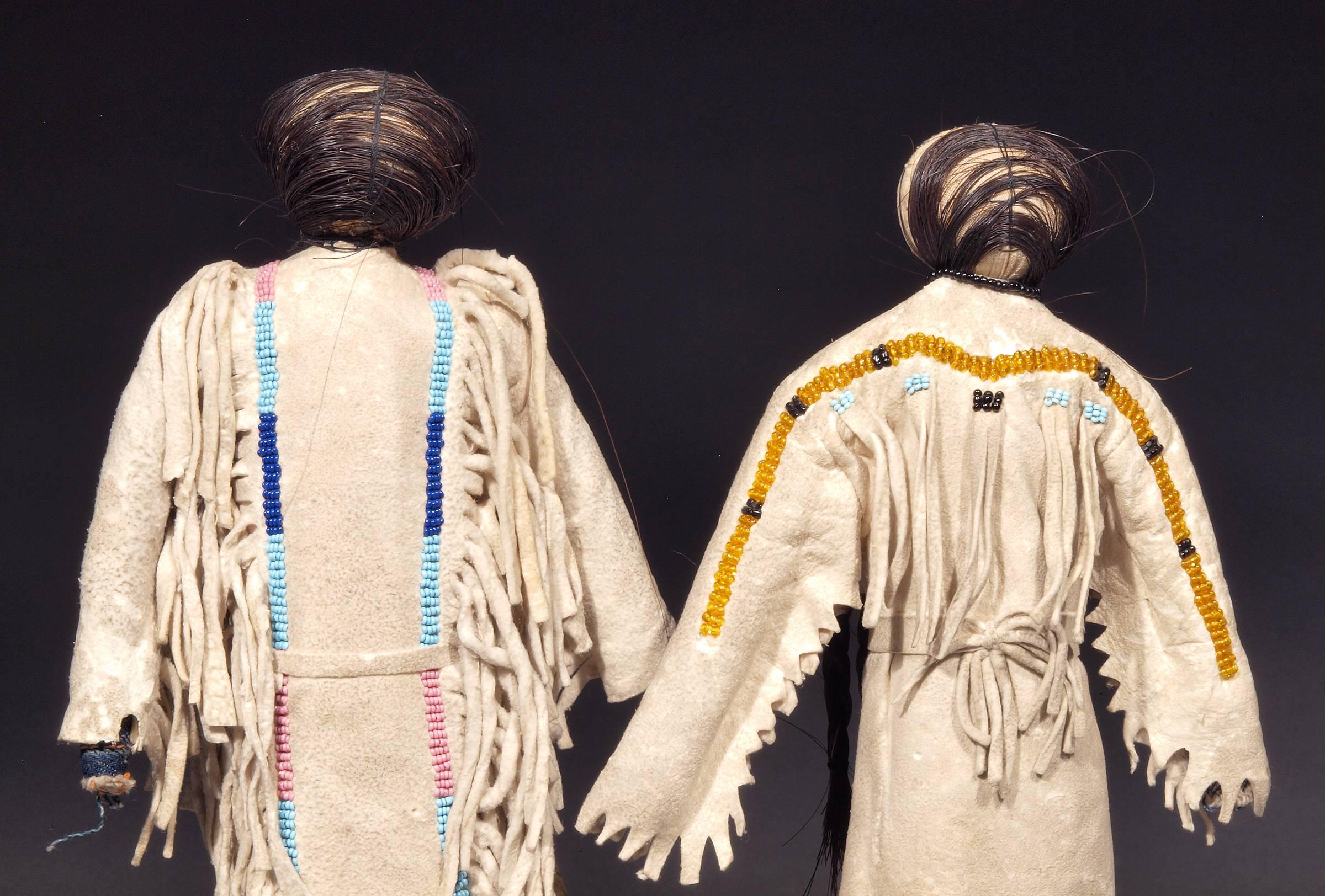 Native American Pair of Dolls - Sioux, 19th Century 1
