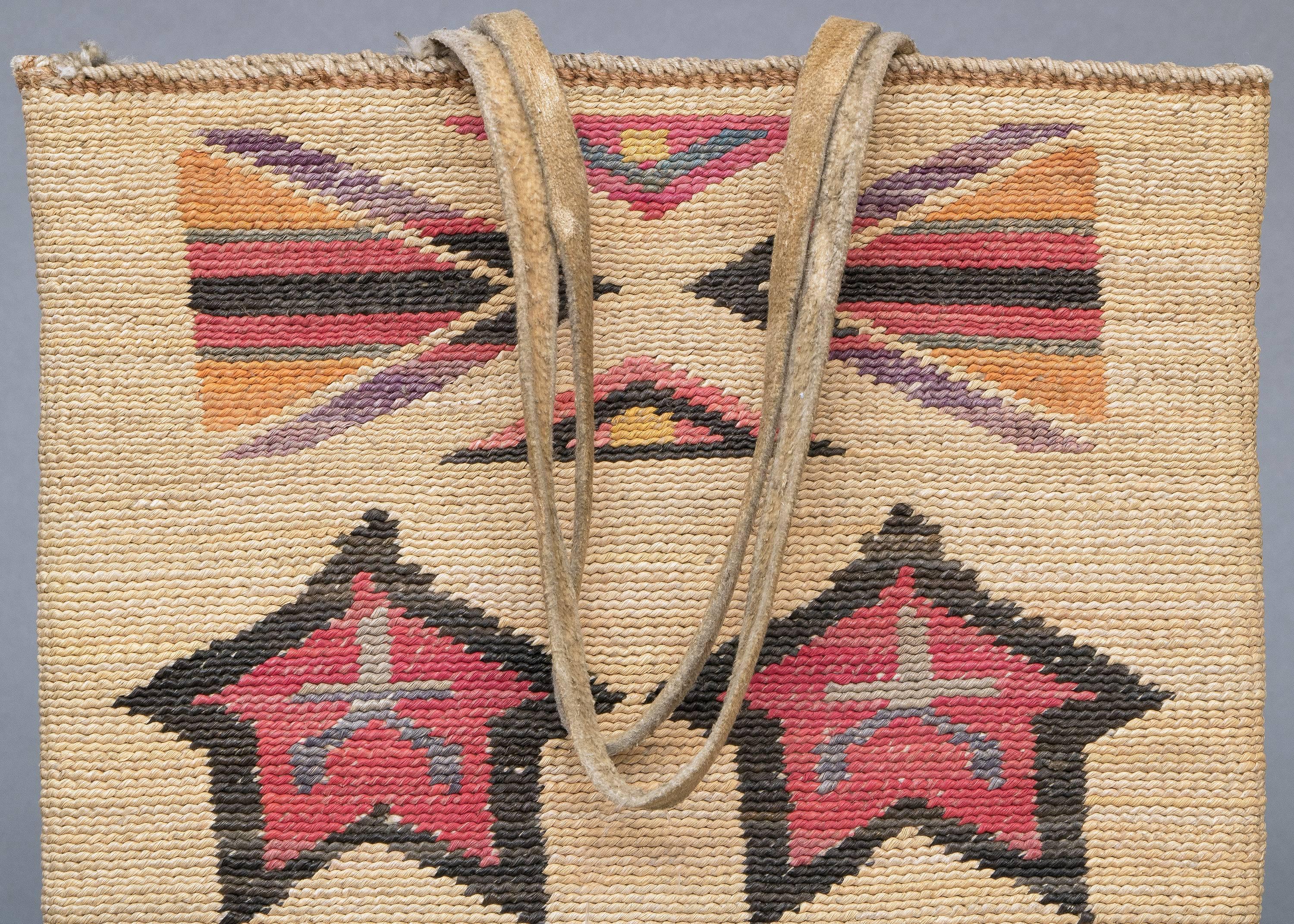 Native American Cornhusk Bag, Plateau, 19th Century 2