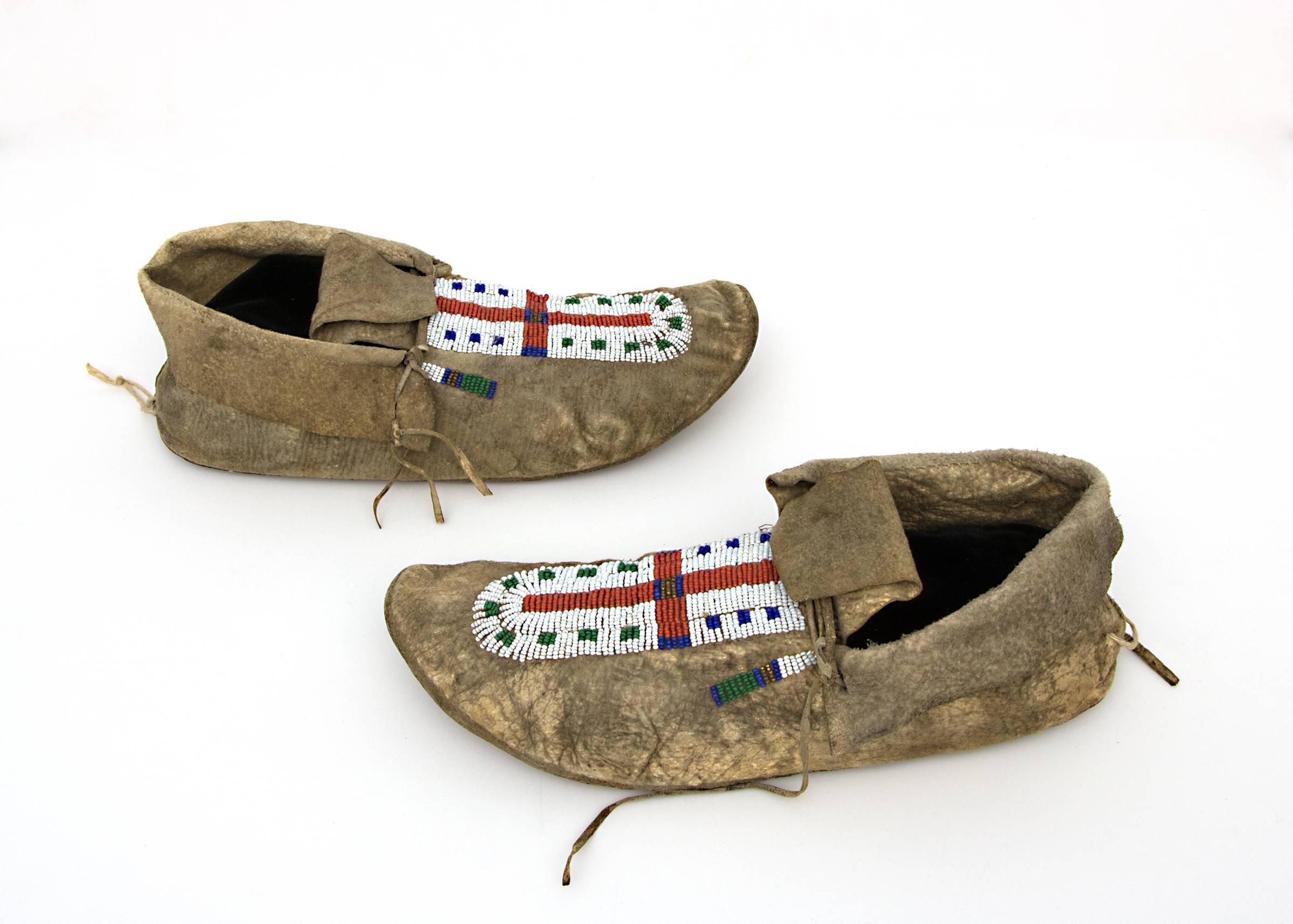 Antique Native American Beaded Moccasins, 19th Century, Plains In Excellent Condition In Denver, CO