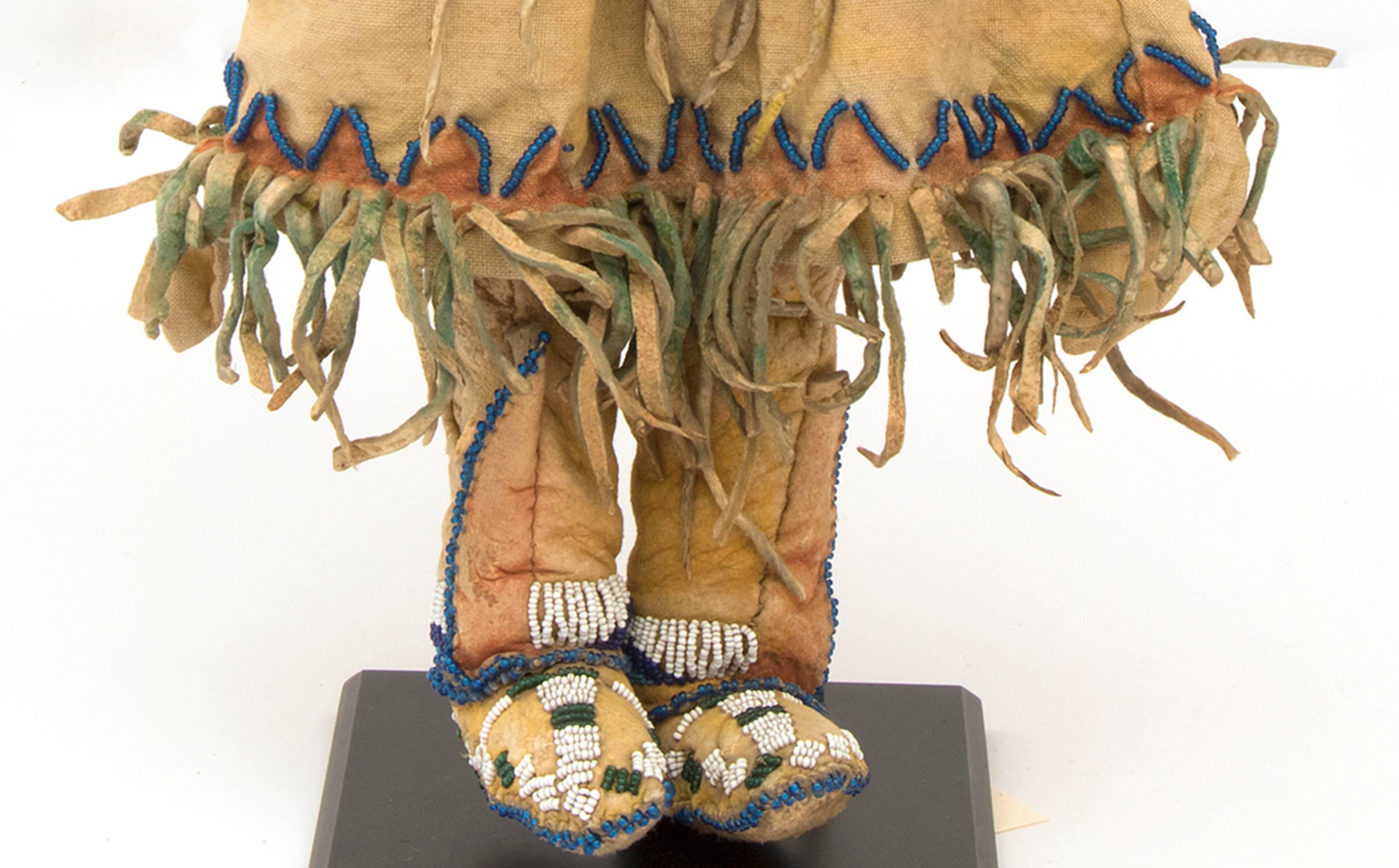 Antique Native American Doll, Southern Cheyenne (Plains), 19th Century In Good Condition In Denver, CO
