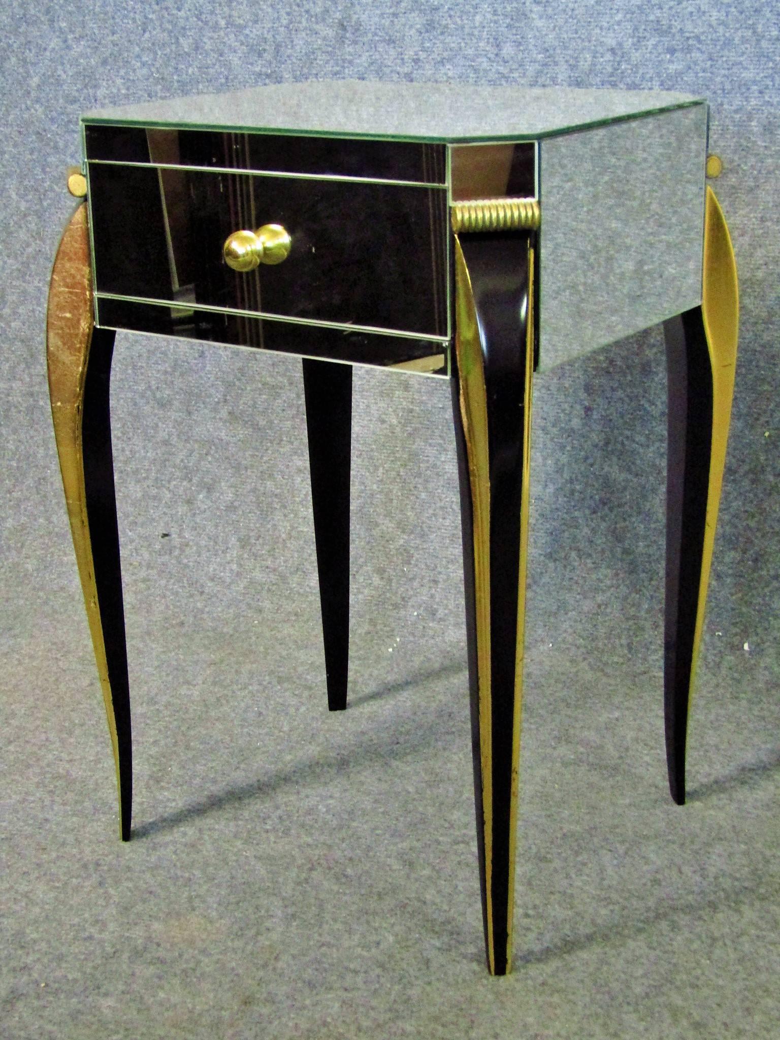 Mirrored Art Deco Side Table in the Style of Arbus, France, 1930 In Excellent Condition In Saarbruecken, DE