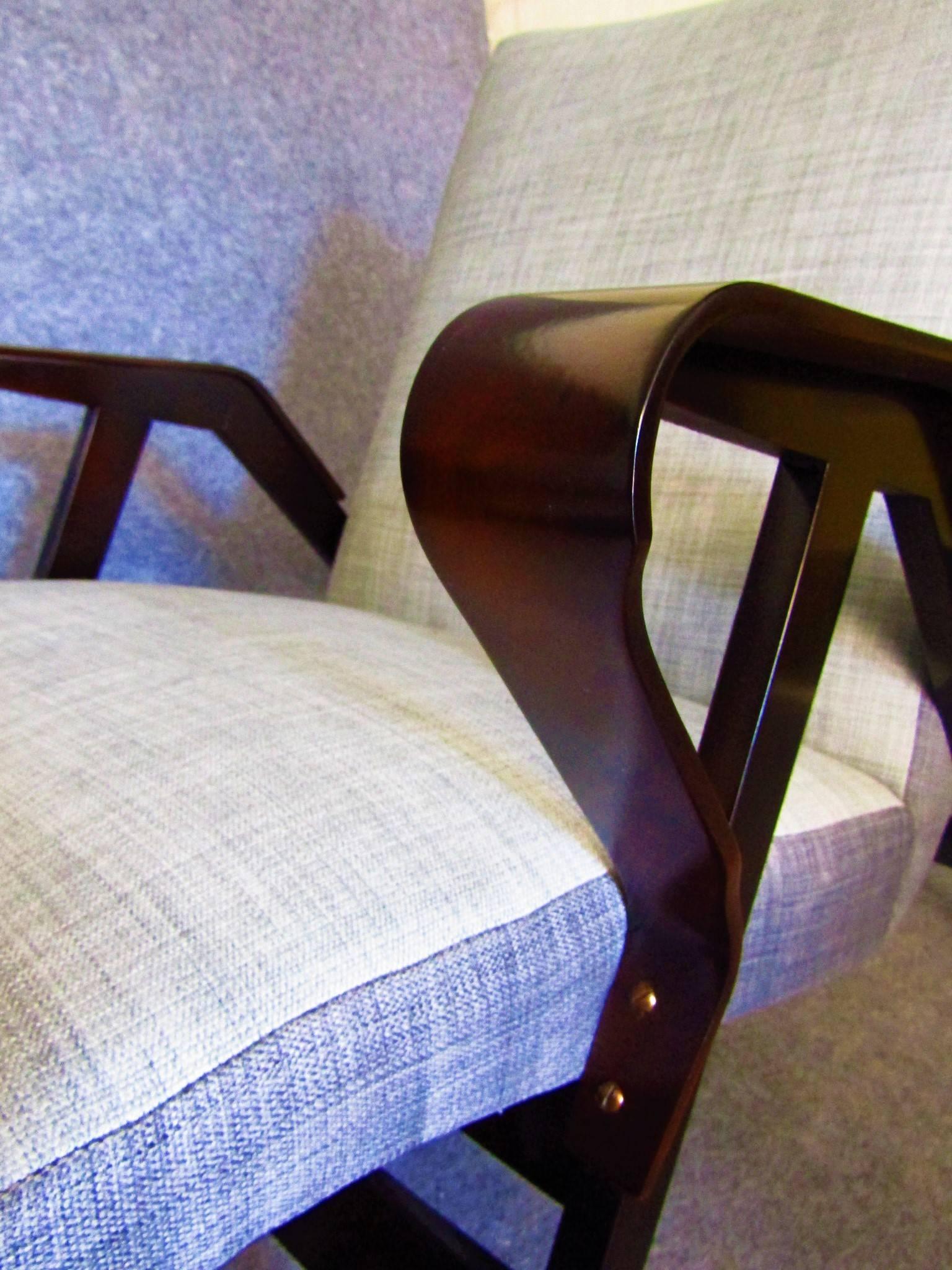 Midcentury Pair of Bent-Ply Armchairs by Tatra Nabytok, Czech, 1950s For Sale 1