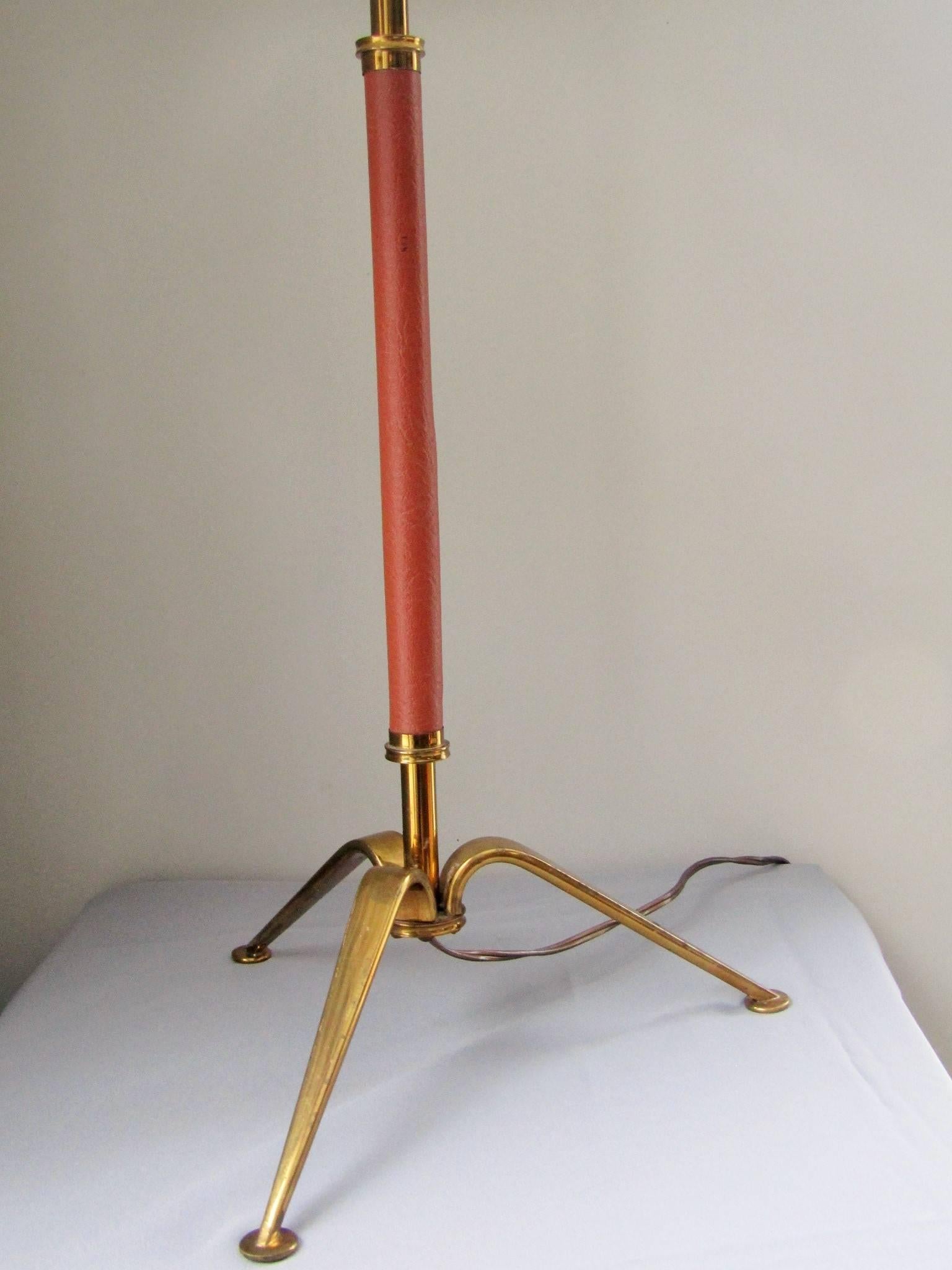 Midcentury Brass and Leather Table Lamp in the Style of Adnet In Good Condition In Saarbruecken, DE