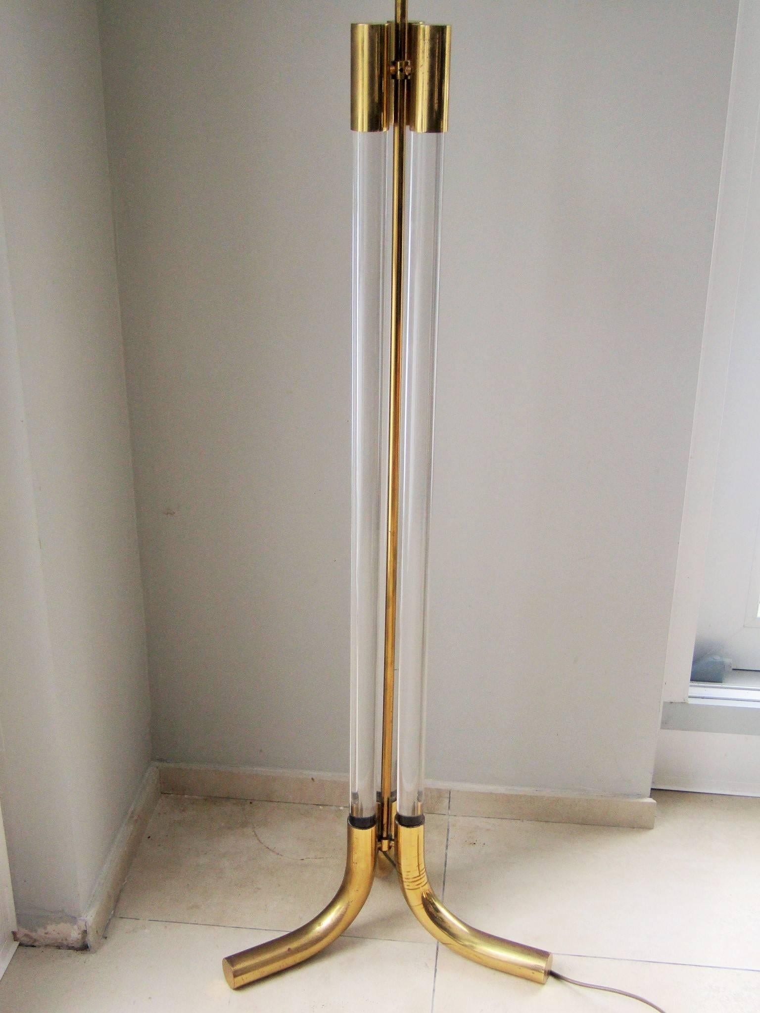 Mid-20th Century Midcentury brass and Lucite Floor lamp, Italy, 1960s