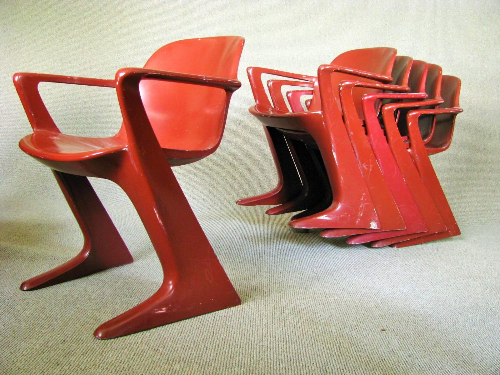 Set of six Midcentury German dining room chairs from Ernst Moeckl, 1968


So called Z-Chair. Designed 1968 in the GDR by Ernst Moeckl (*1931) and Siegfried Mehl, German Version of the Panton Chair. Also called kangoroo chair or variopur chair.