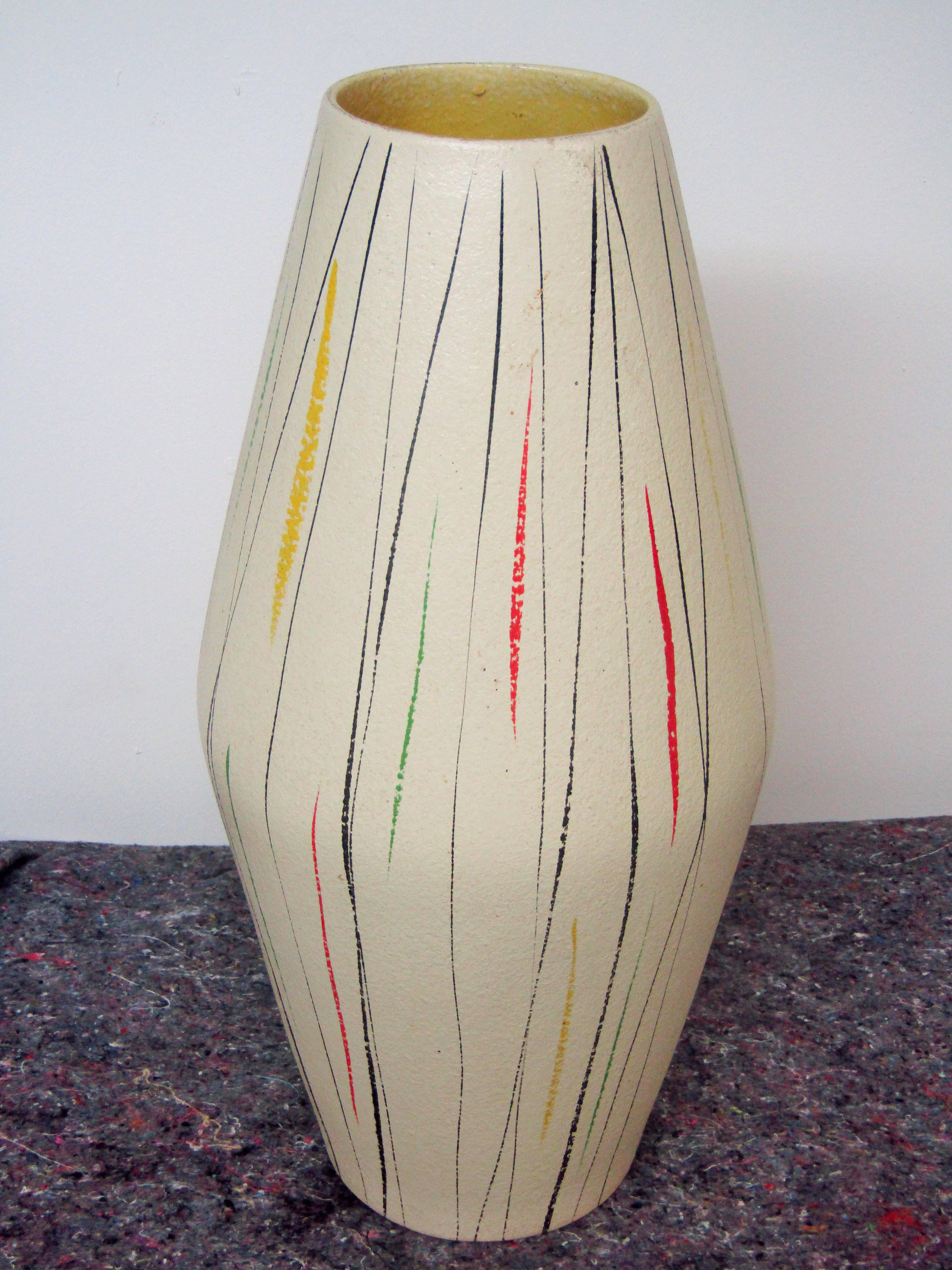 Hand painted Scheurich Vase, Germany, 1950, good original condition.