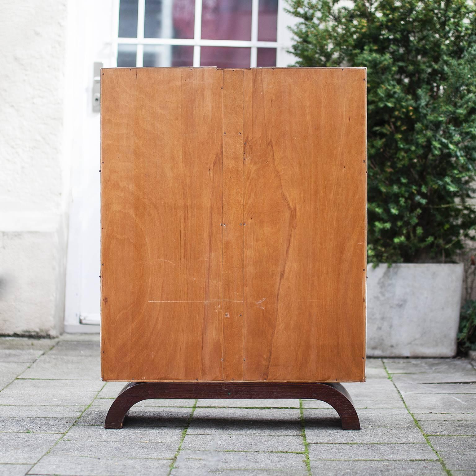 Fantastic Egg Shell Bar Cabinet by Aldo Tura, 1940 1