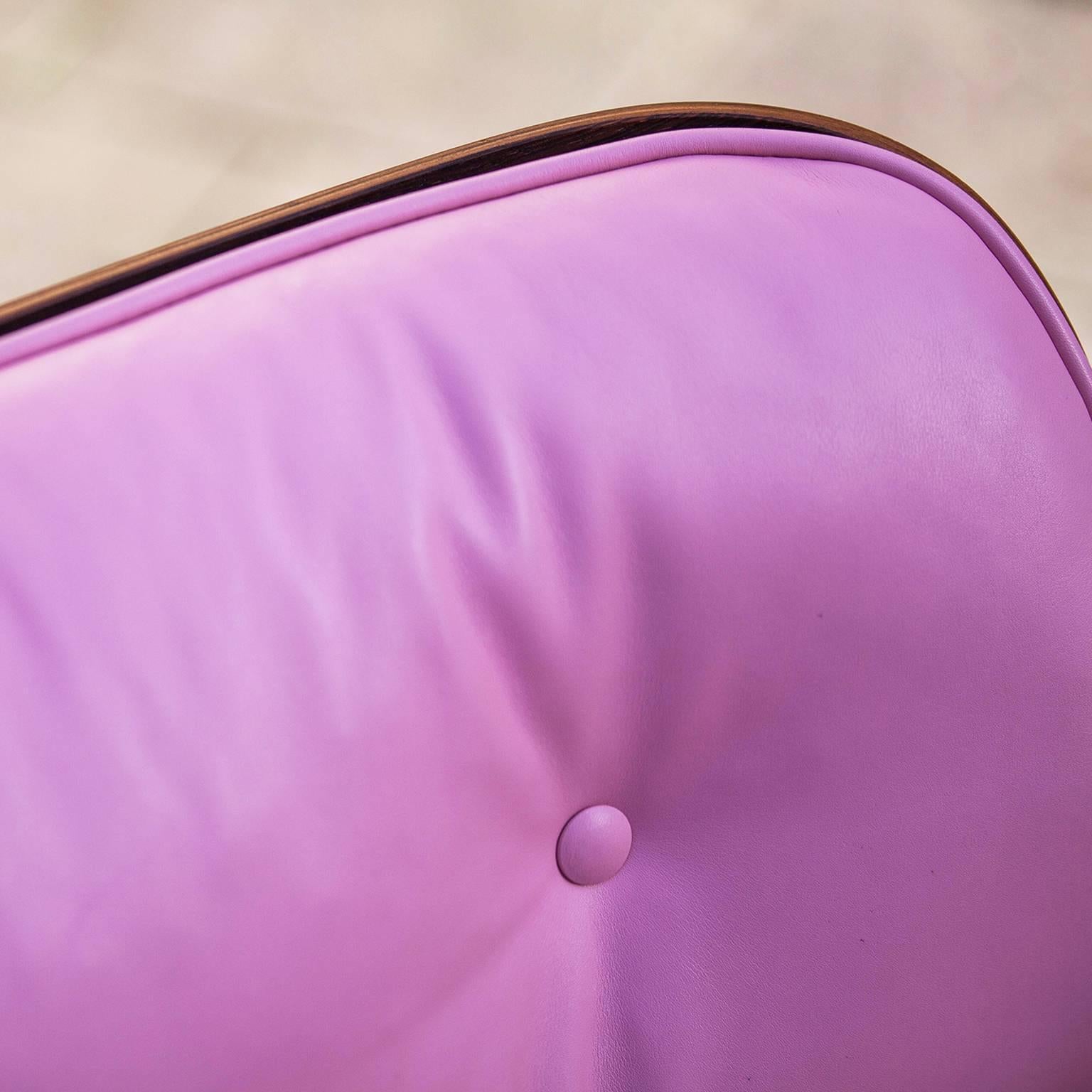 eames chair pink