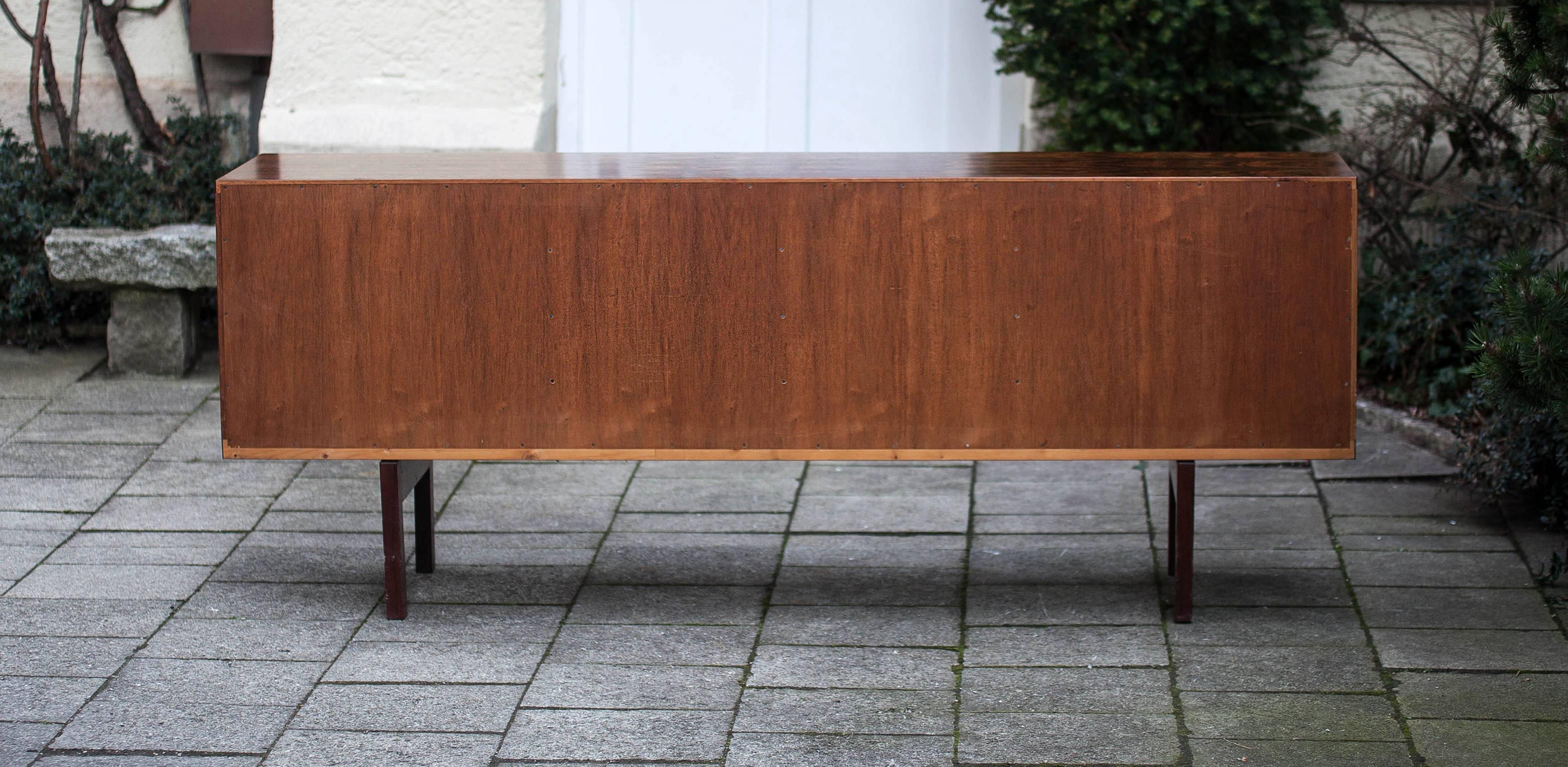 Hans Wegner Ry26 Danish Rosewood Sideboard, 1955 In Excellent Condition In Munich, DE
