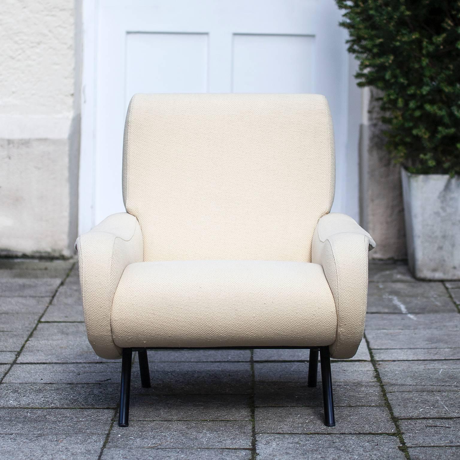 Marco Zanuso vintage lady chair in chic beige wool fabric and black metal base with original Arflex label.