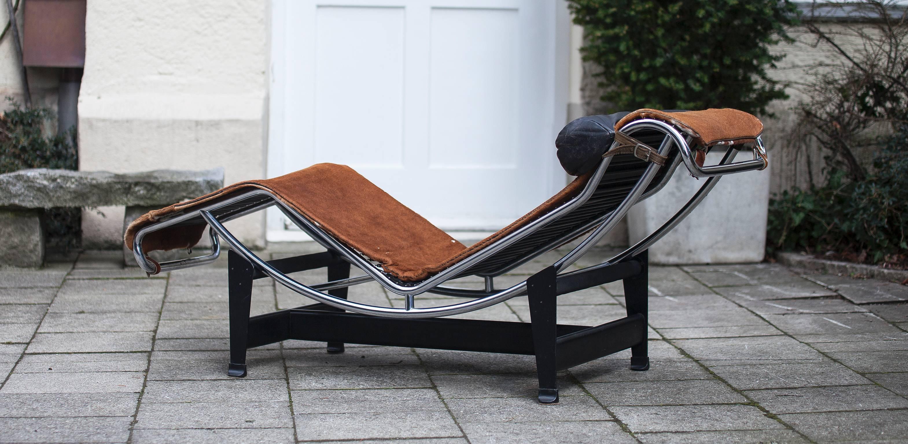 Mid-20th Century Rare Early Le Corbusier Jeanneret Perriand LC4 Chaise Lounge for Cassina Nr. 880