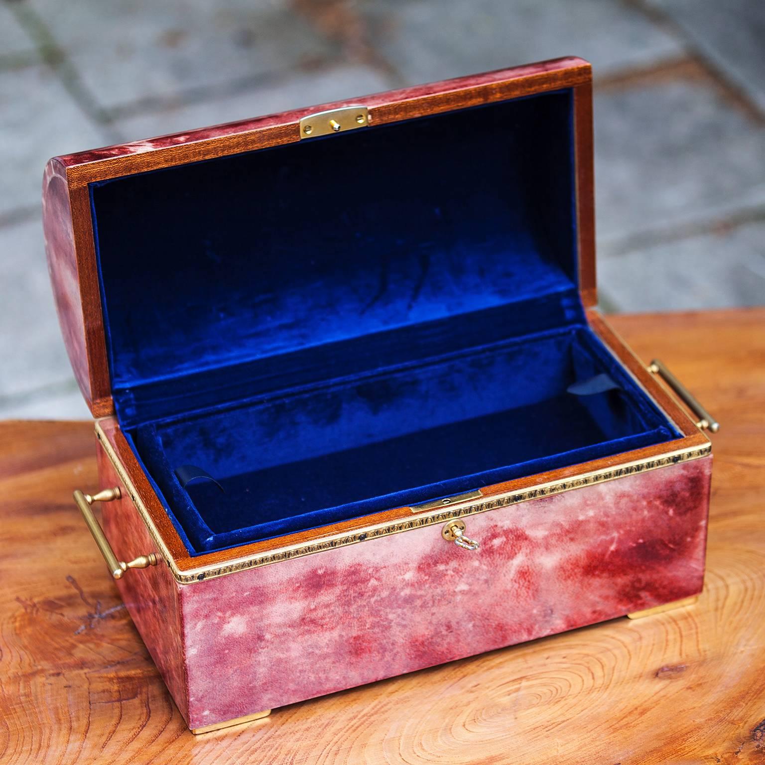 Elegant Aldo Tura Red Goatskin Treasure Jewelry Box In Excellent Condition In Munich, DE