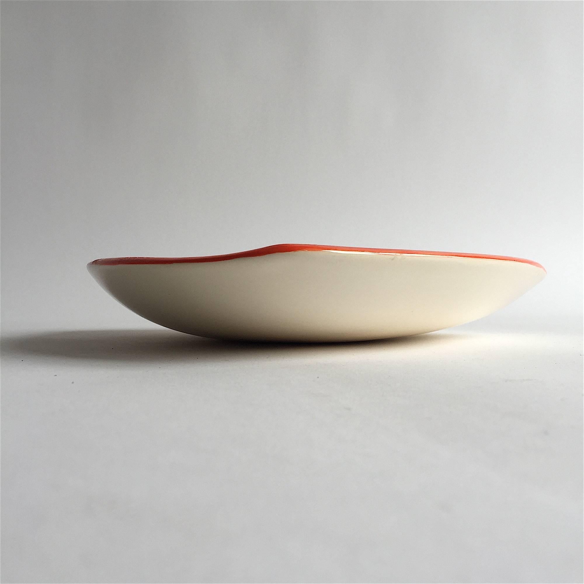Mid-Century Modern Denise Gatard Plat triangulaire plus grand