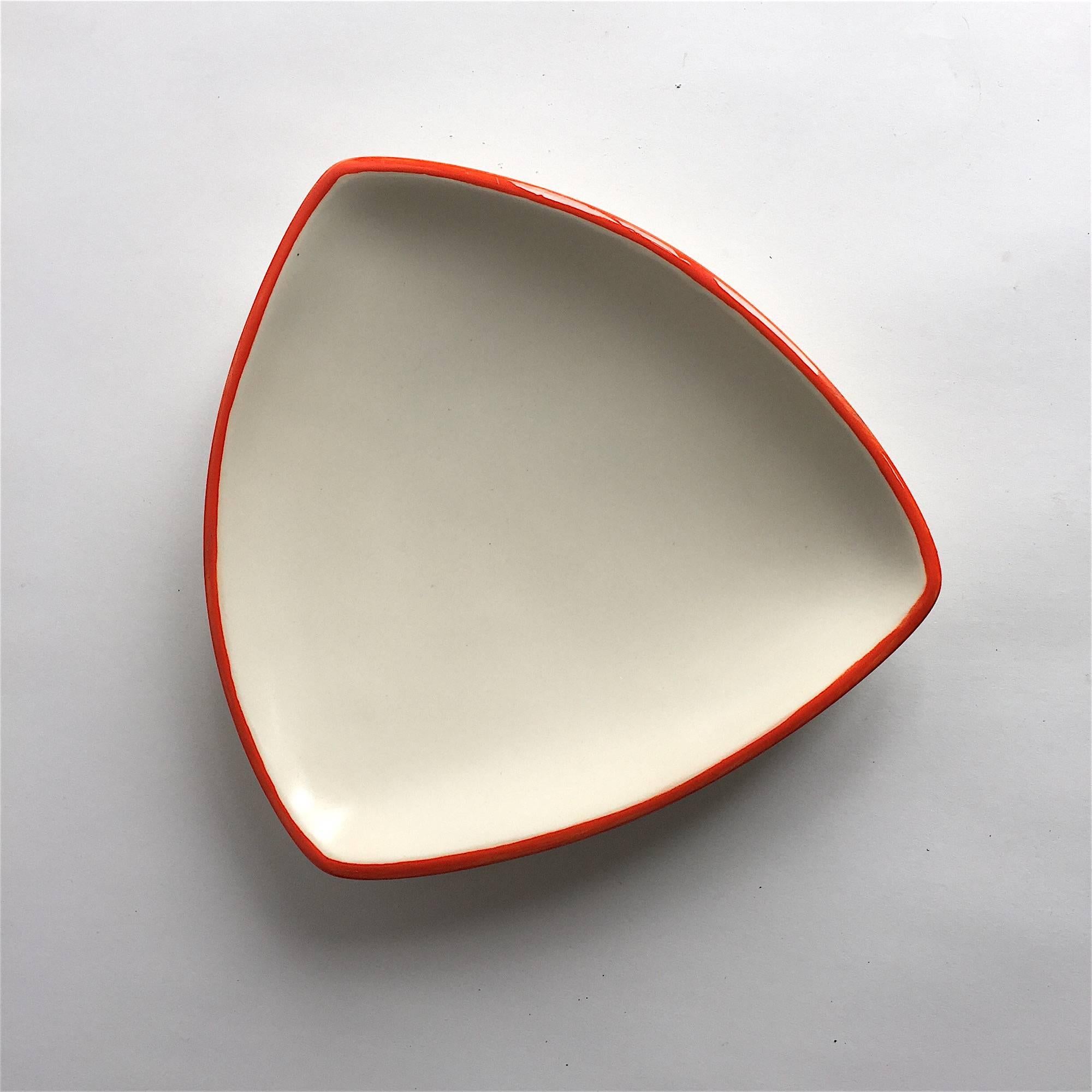 Français Denise Gatard Plat triangulaire plus grand
