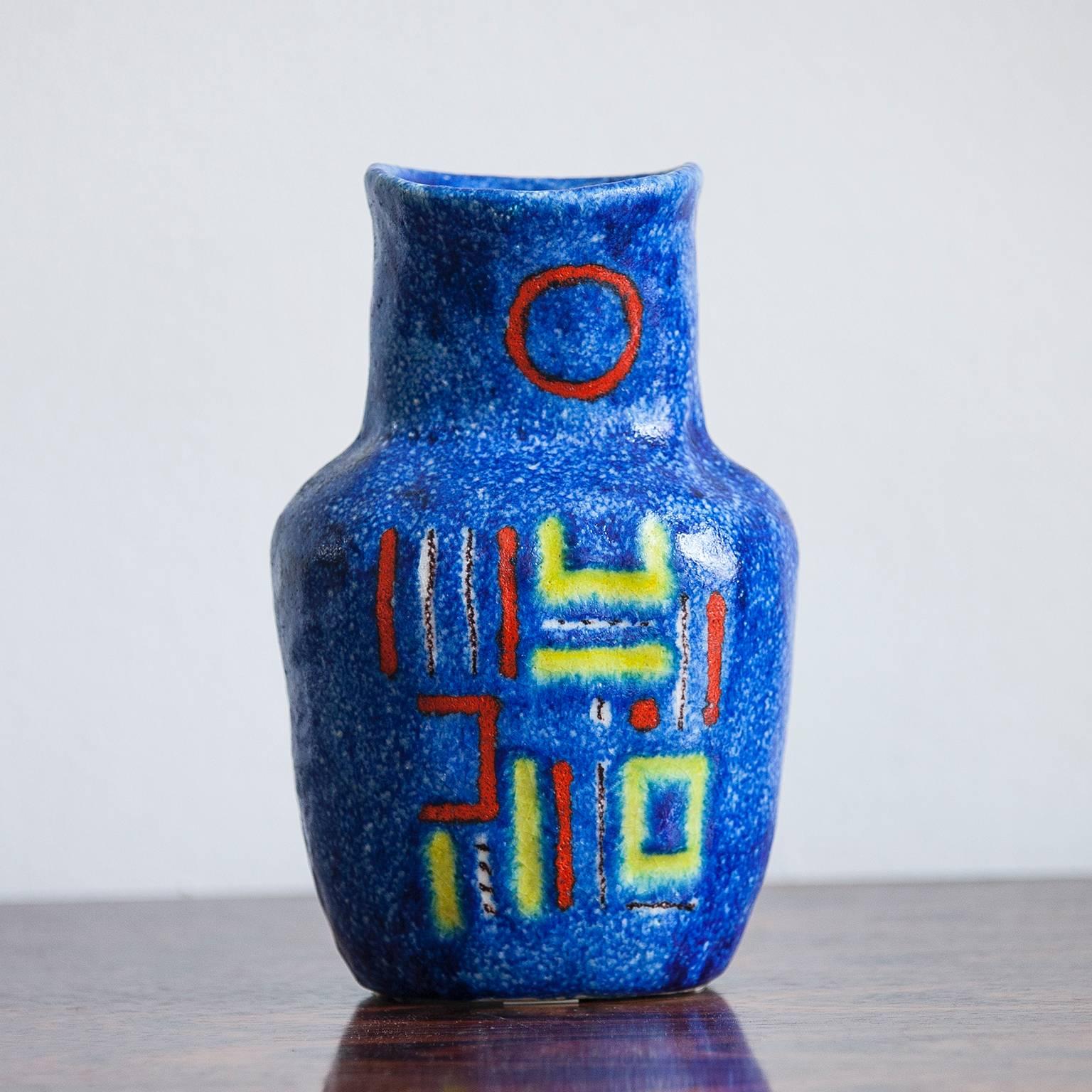 italien Vase en céramique émaillée bleue « Donkey Mark » de Guido Gambone en vente