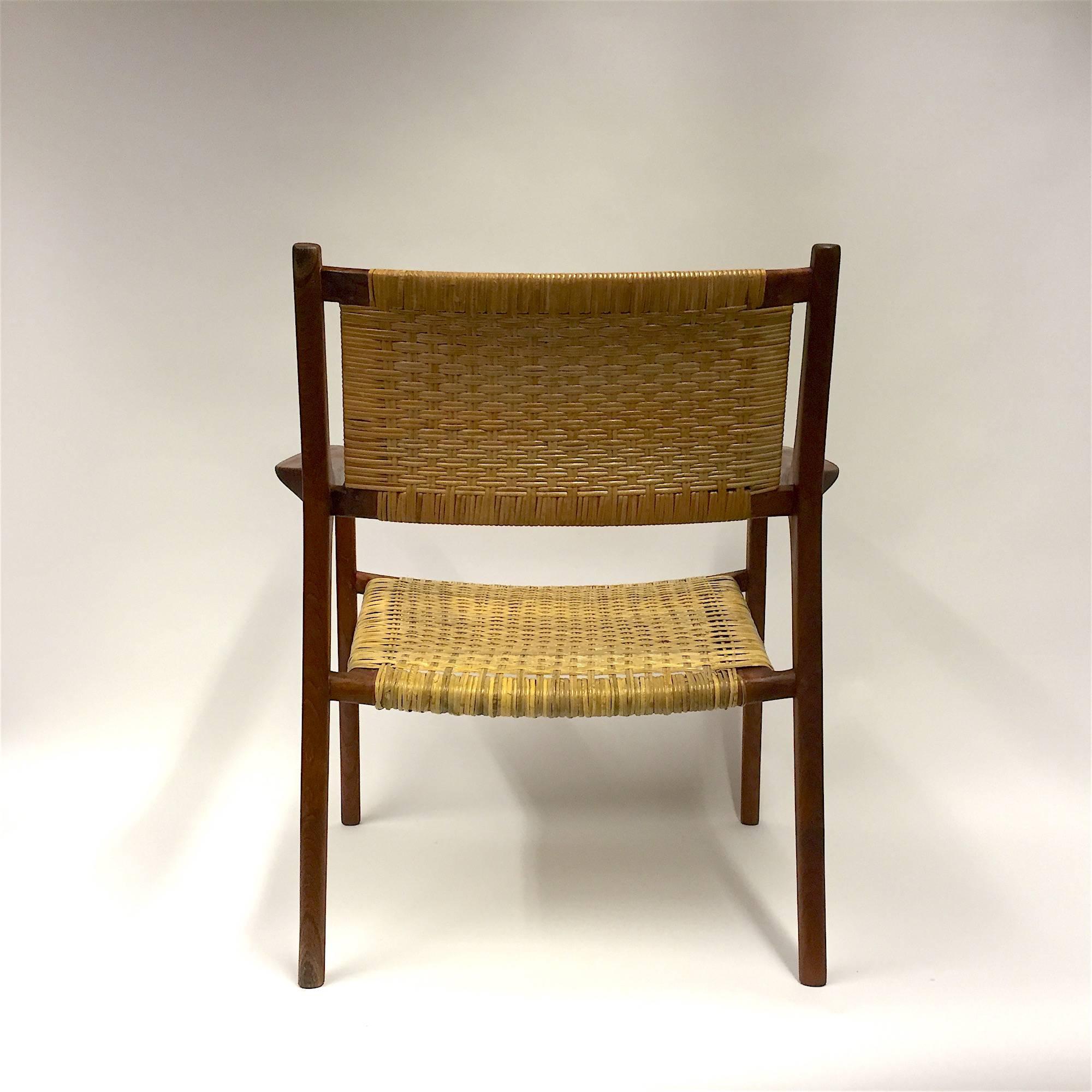 Hans J. Wegner for Johannes Hansen JH-516 Teak Cane Easy Chair, 1951 In Good Condition In Munich, DE